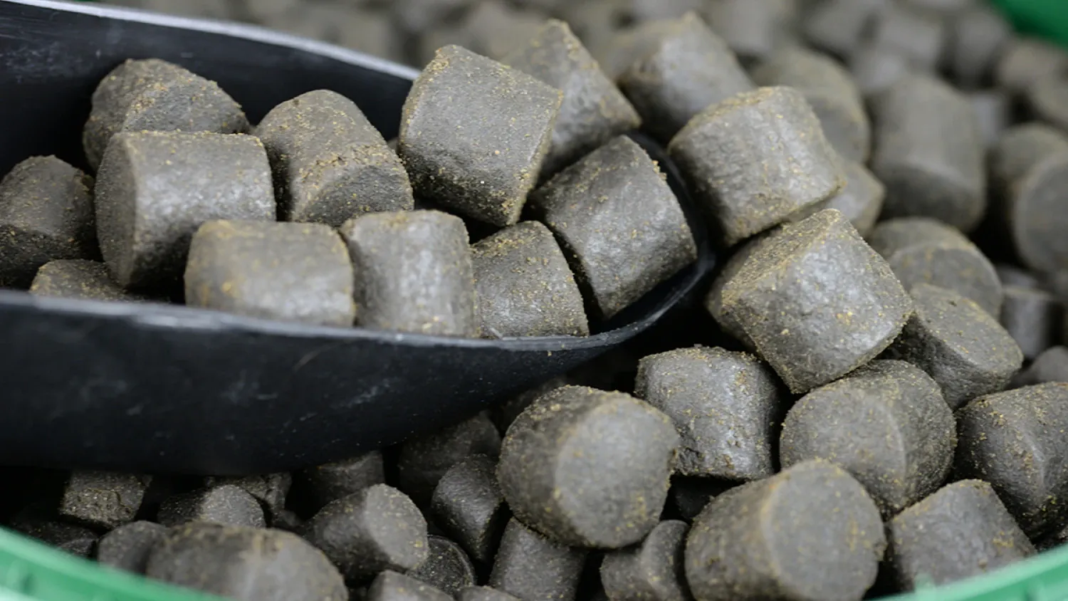 Pellets im Angebot für die Online-Messe von Successful Baits.