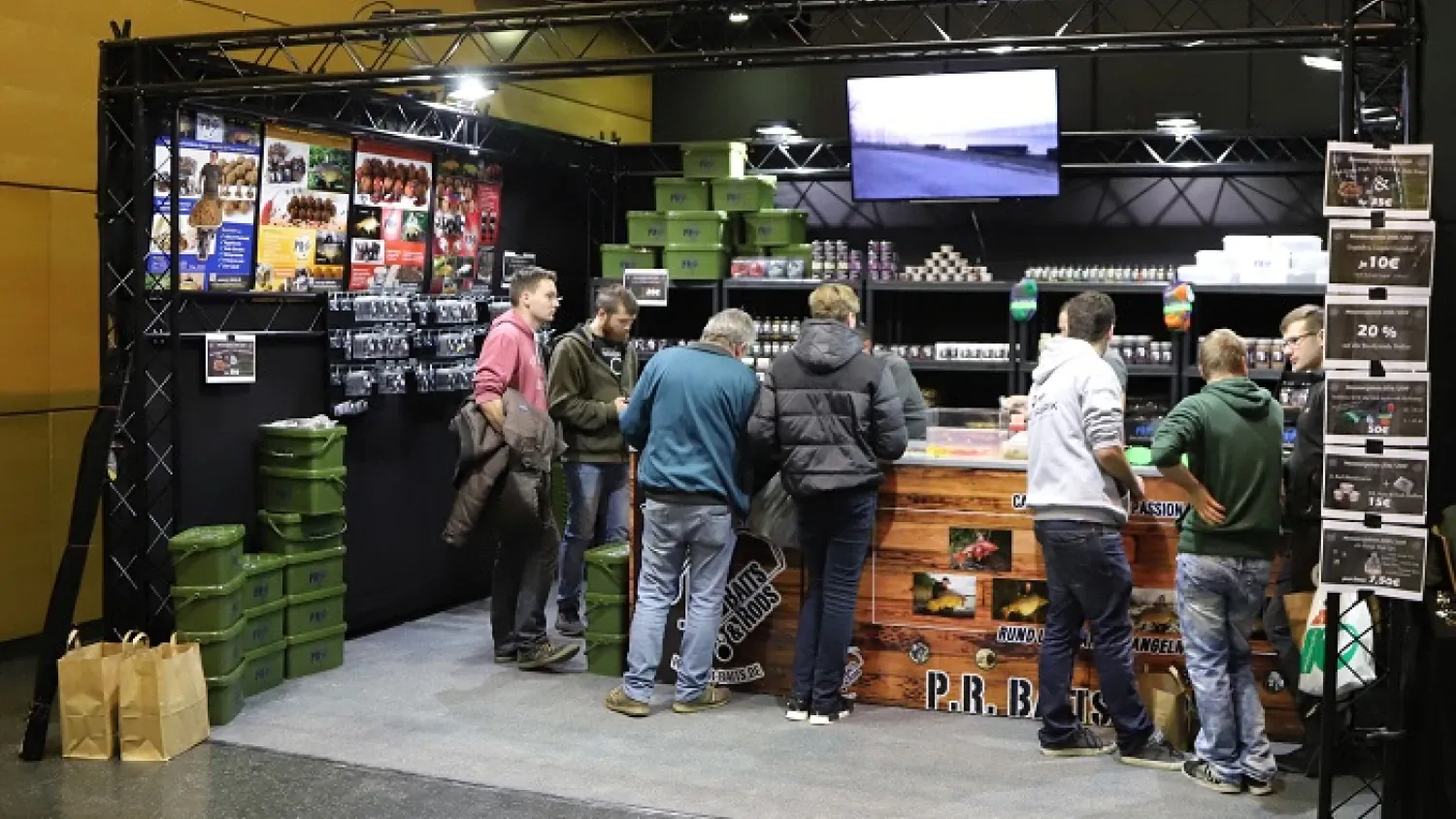 Messestand von P.R. Baits und Rods