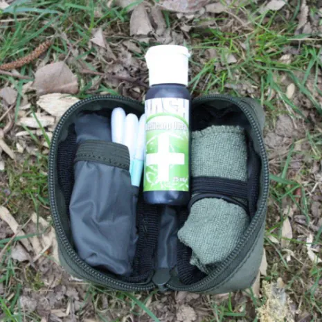 Bei kleineren Blessuren lassen sich mit dem Nash Medicarp Kit gut versorgen.