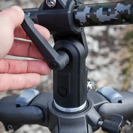 Der Hauptkörper der Rod Pods kann durch eine praktischen Drehverschluss verstellt werden.