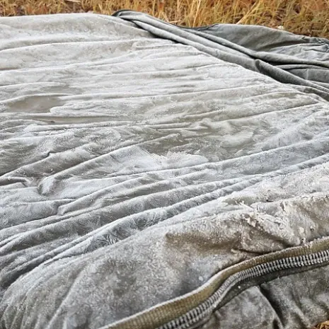 Gefrorene Abhakmatte