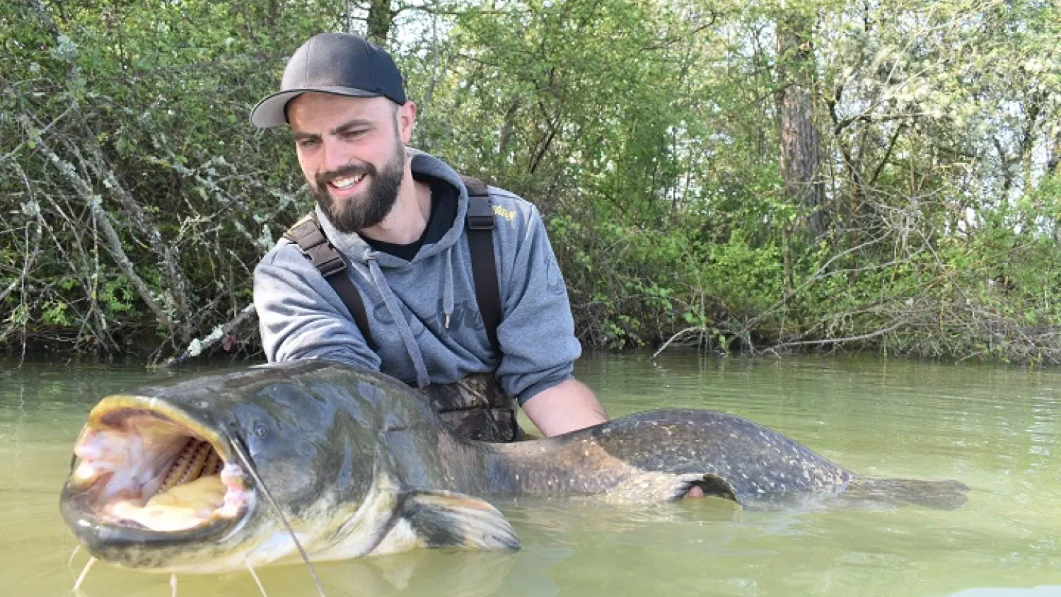 Daniel Recktenwald mit Wels in Frankreich