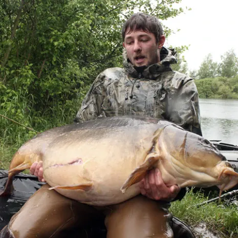 Julian mit seinem PB aus 2013: 29 Kilo bei Dauerregen!