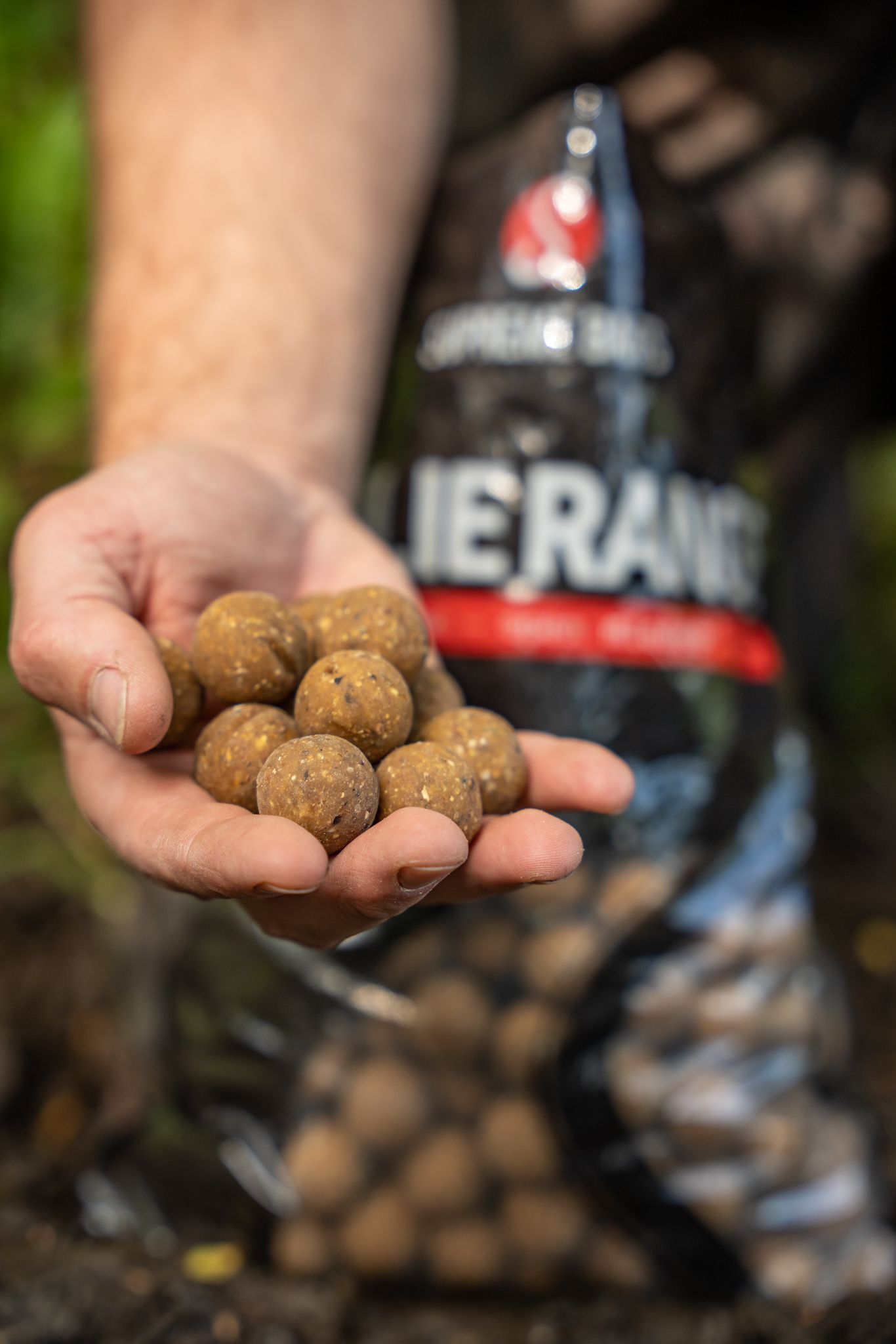 Supreme Rambazamba gibts aktuell selbstverständlich auch zum Vorteilspreis. Eine Handvoll Supreme Rambazamba Boilies.