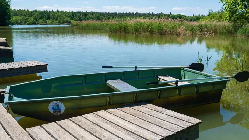 Bootssteg Lake Katlov.