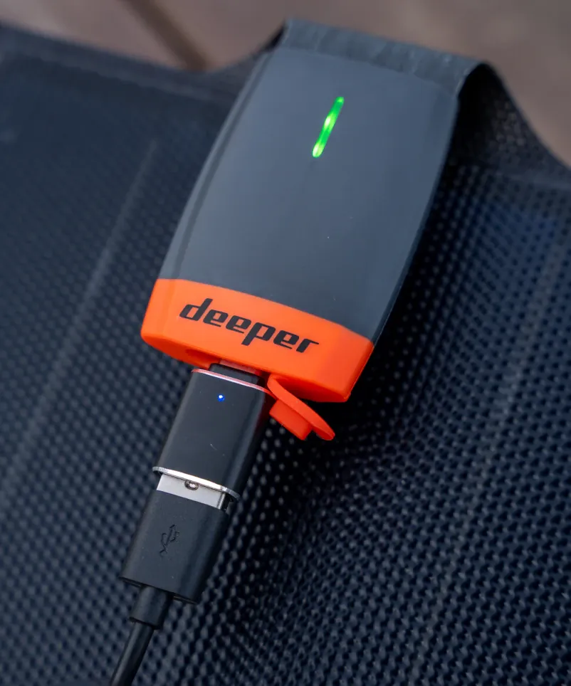 Deeper CHIRP+ 3 Power Bundle USB-C auf USB-A Adapter. 