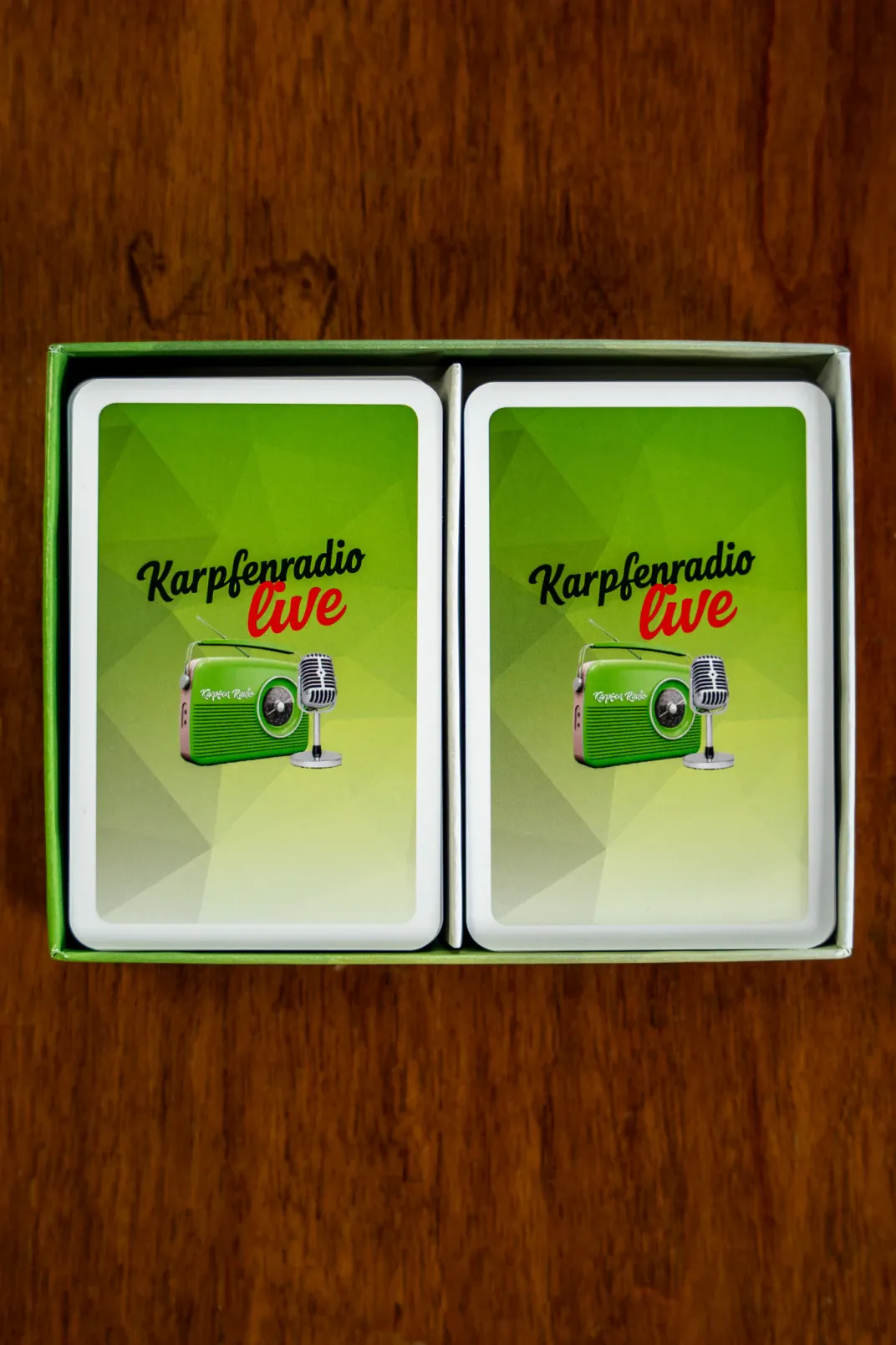 Karpfenradio live Kartenspiel Spielkarten Design.