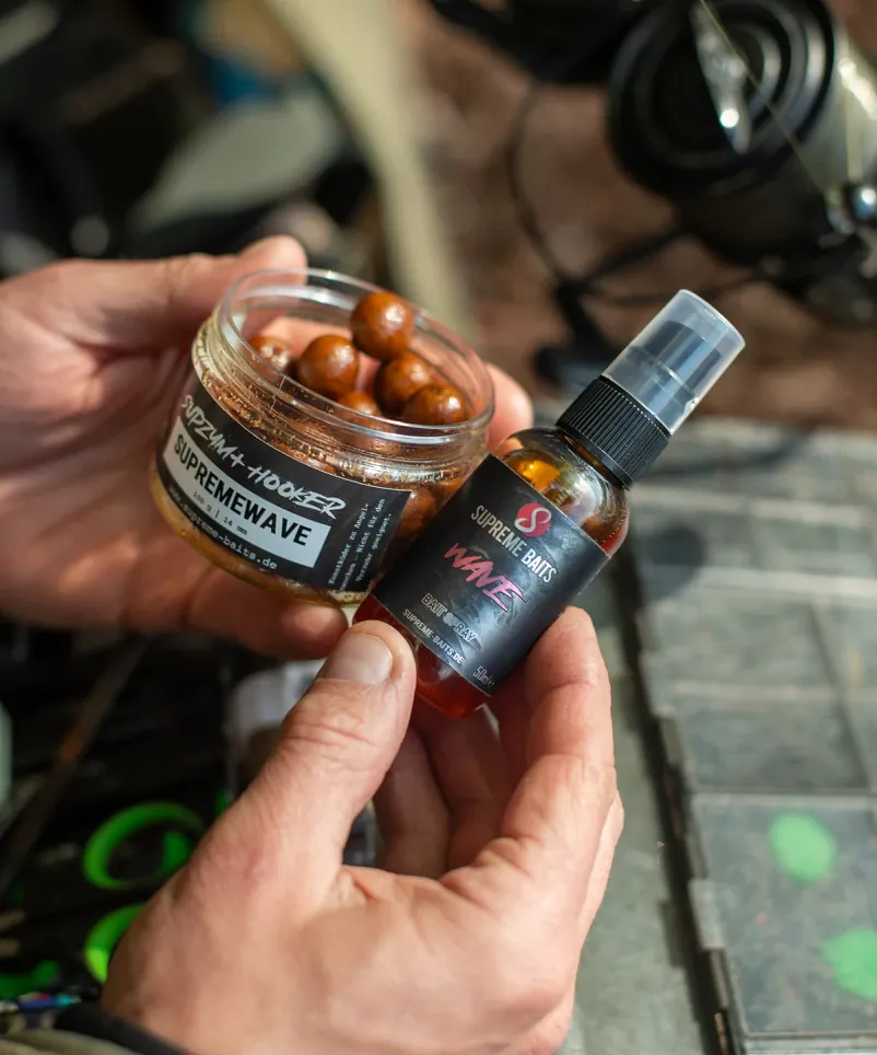 Supreme Baits Hockers und Baitspray.