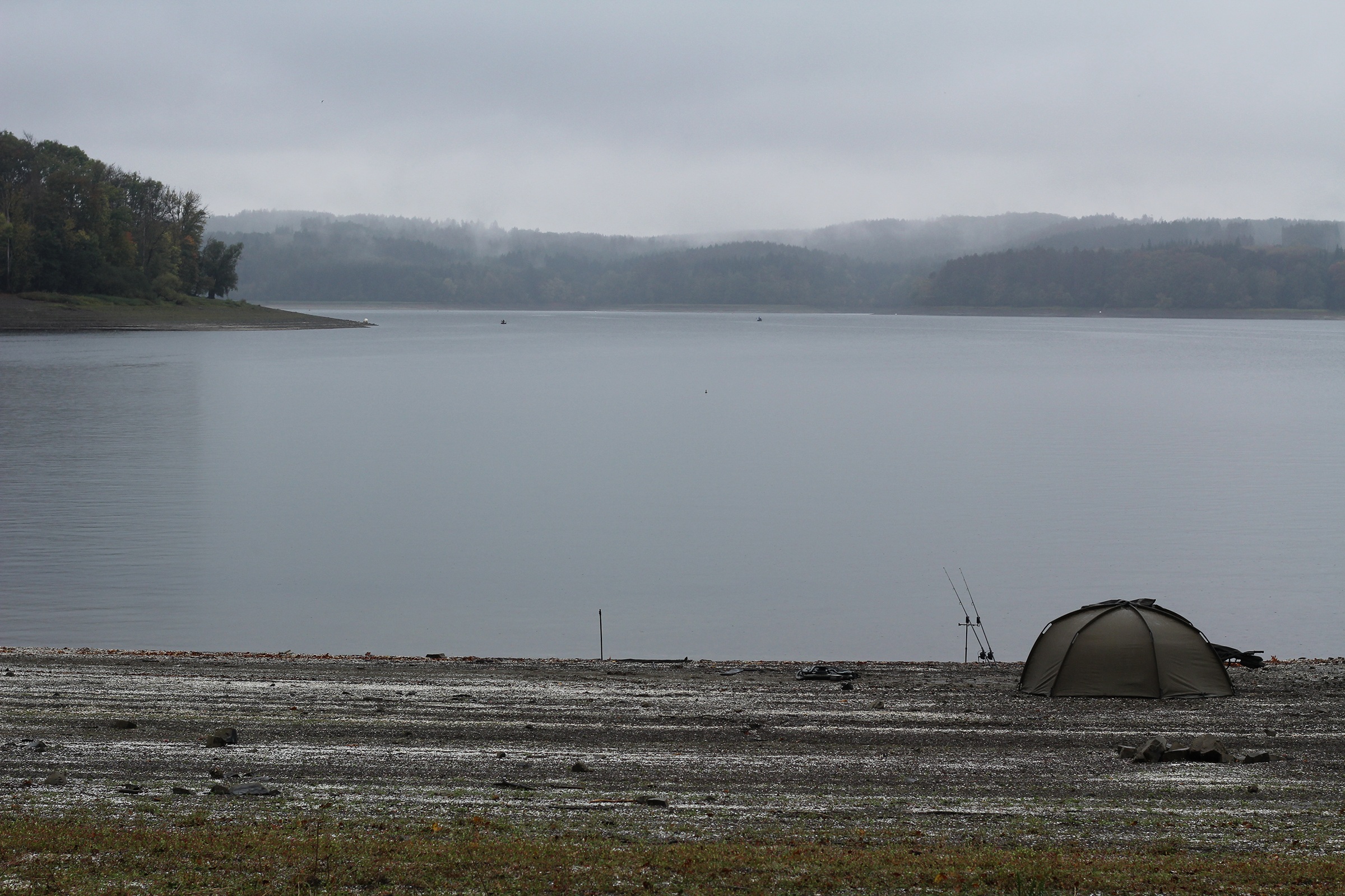 Zelt am großen See 