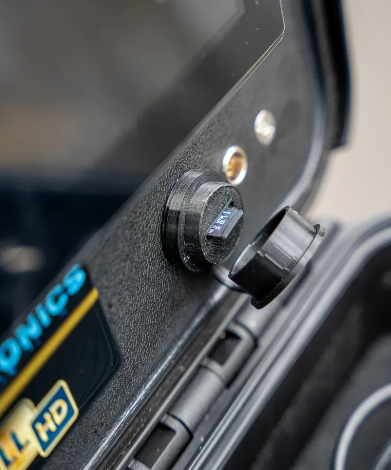 Carpotronics Full HD Unterwasser Cam SD-Karten-Slot.