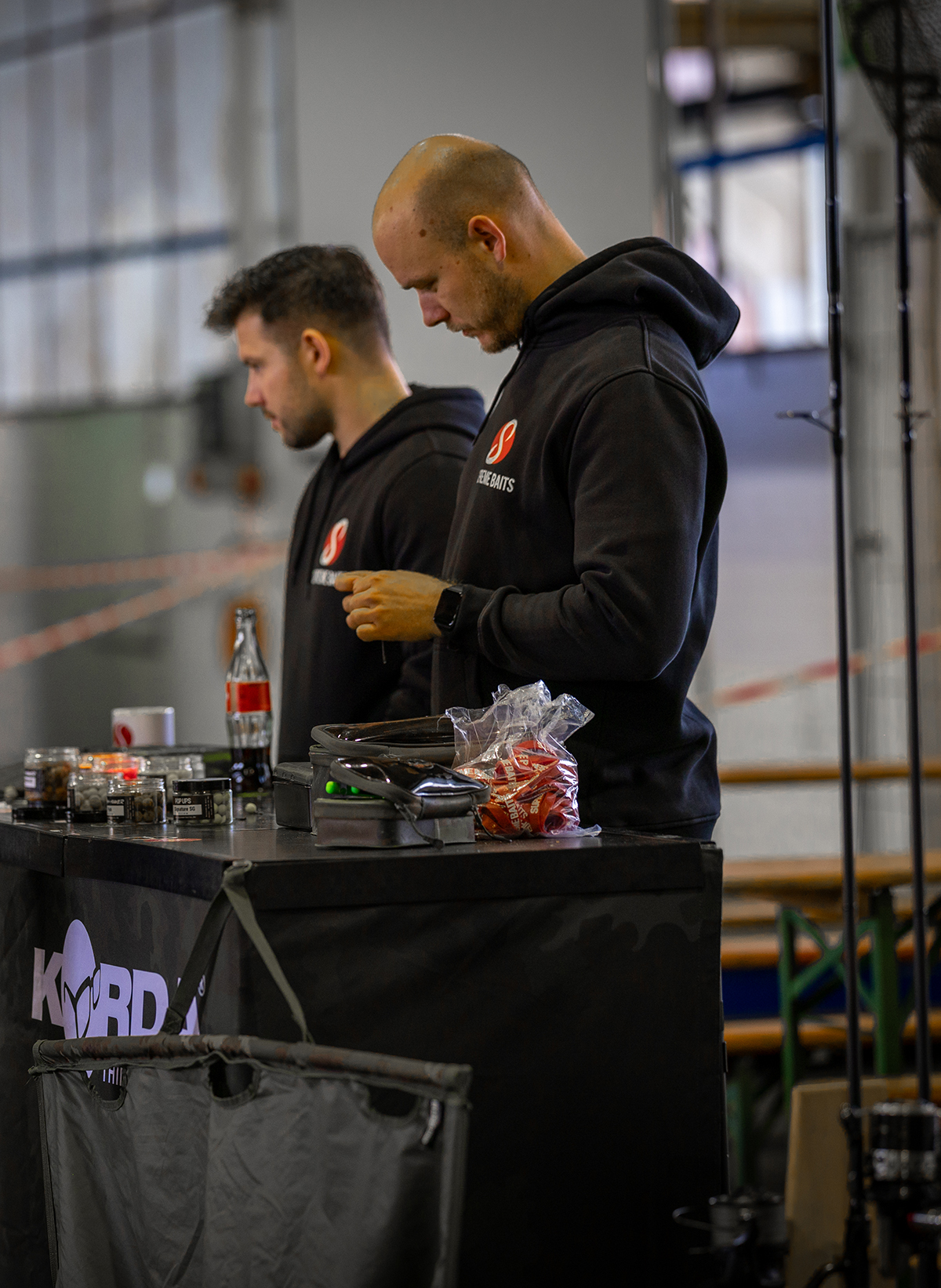 Korda Messestand am Supreme Baits Sommerfest.