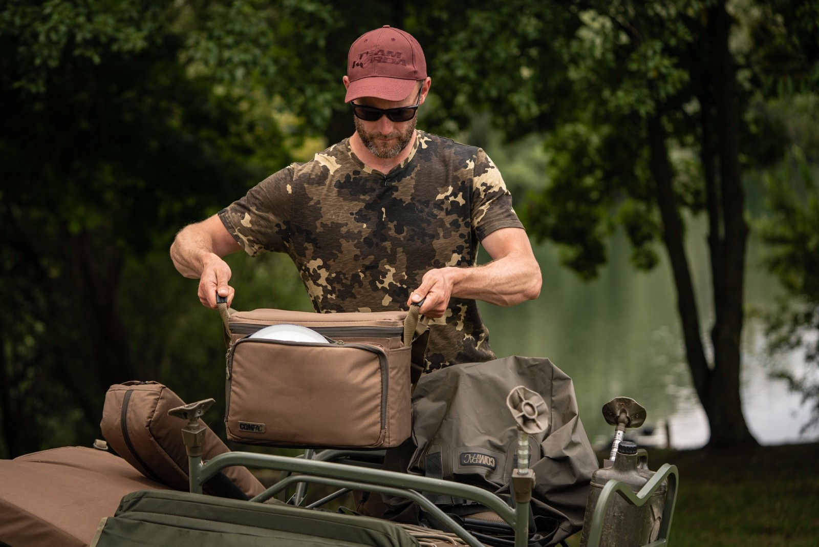 Korda Compac Cool Bag Large bei Darrell Peck im Einsatz. 