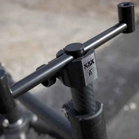 K&K Carp Pods hat auch Buzzer Bar Verdrehsicherungen im Programm.
