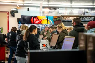 50 Tonnen Futter zum Angebotspreis! Messe-Update der Angelzentrale Herrieden