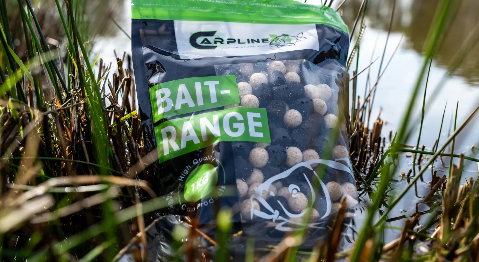 Gratis Boilies und Pellets: Black & White Halibut Mix bei Carpline24 sichern!